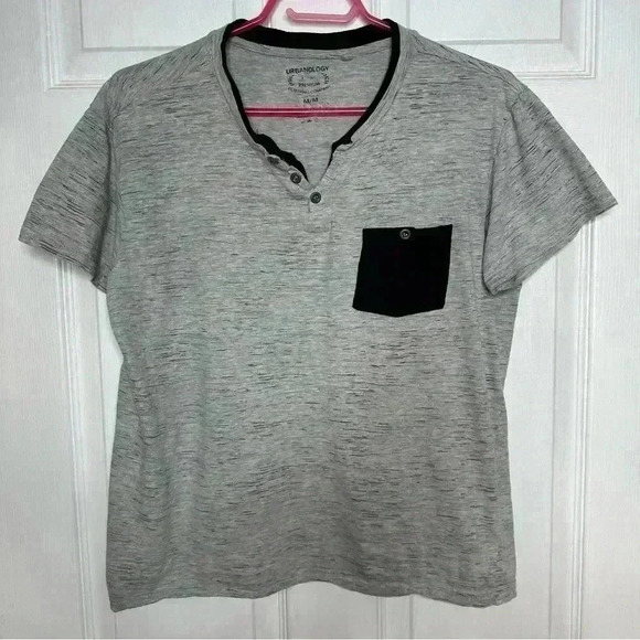 Urbanology T-Shirt  V-Neck Grey & Black Size Medium - Picture 1 of 16